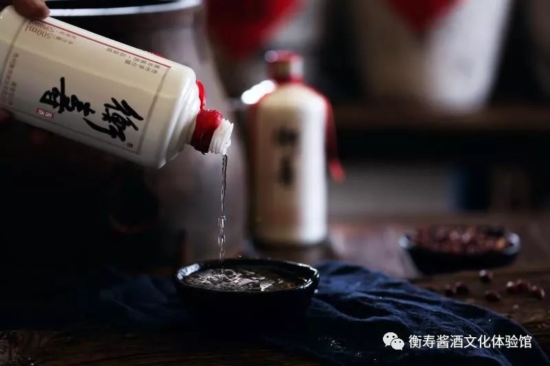 白酒標準是哪一年制定的_白酒gb/t10781.1是什么標準_白酒標準是哪年開始執(zhí)行的